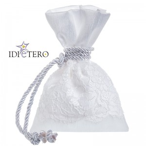 Μπομπονιέρα γάμου πουγκί 14x20cm μετάξι σαντούκ ντυμένο με δαντέλα